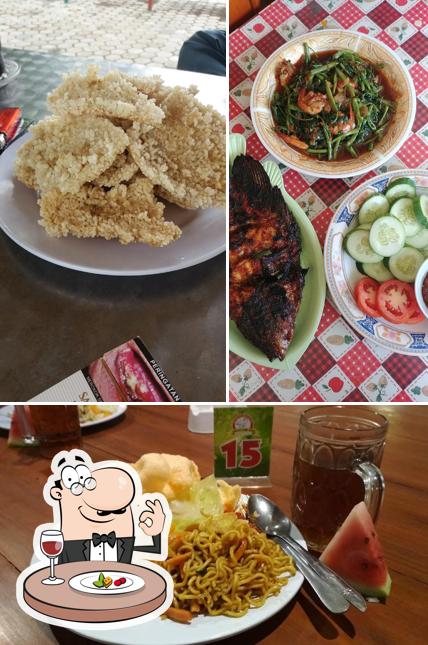 Taman Sari Rasa: Santai di Air dan Nikmati Kuliner Cilacap
